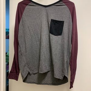 ZUMIEZ RAGLAN TOP